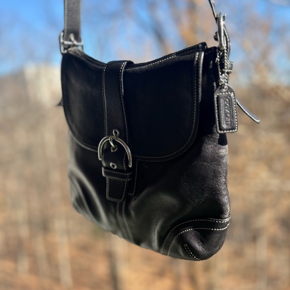 Vintage Coach Soho Flap Crossbody | 9480 | Black Hangtag | Great Condition - Picture 4 of 10